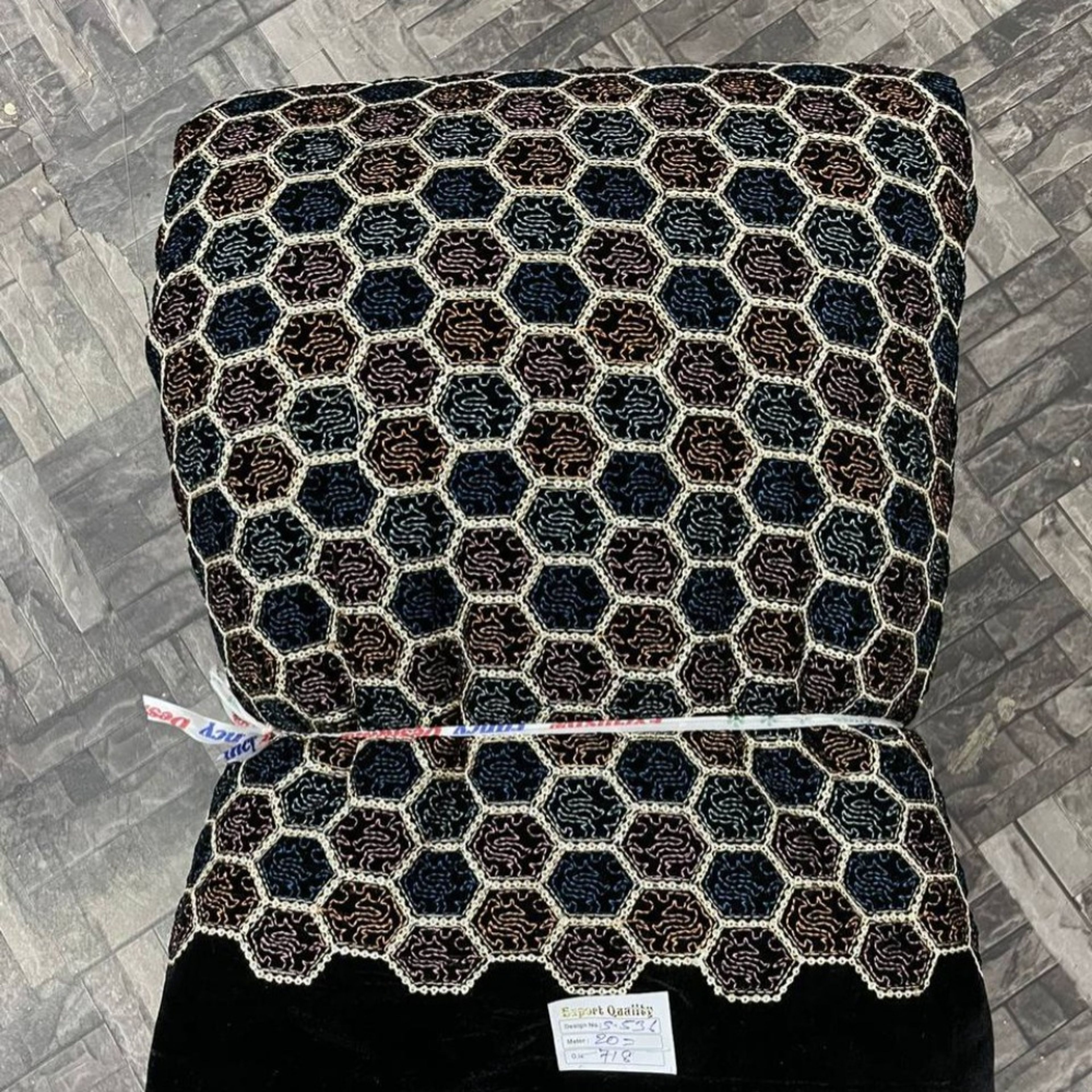 قیمت مخمل سوزندوزی S536
