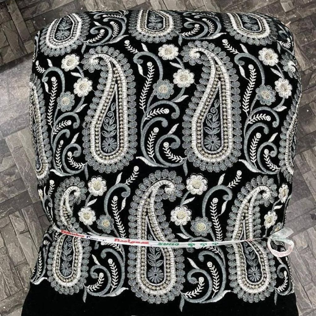 خرید انلاین مخمل سوزندوزی 8102