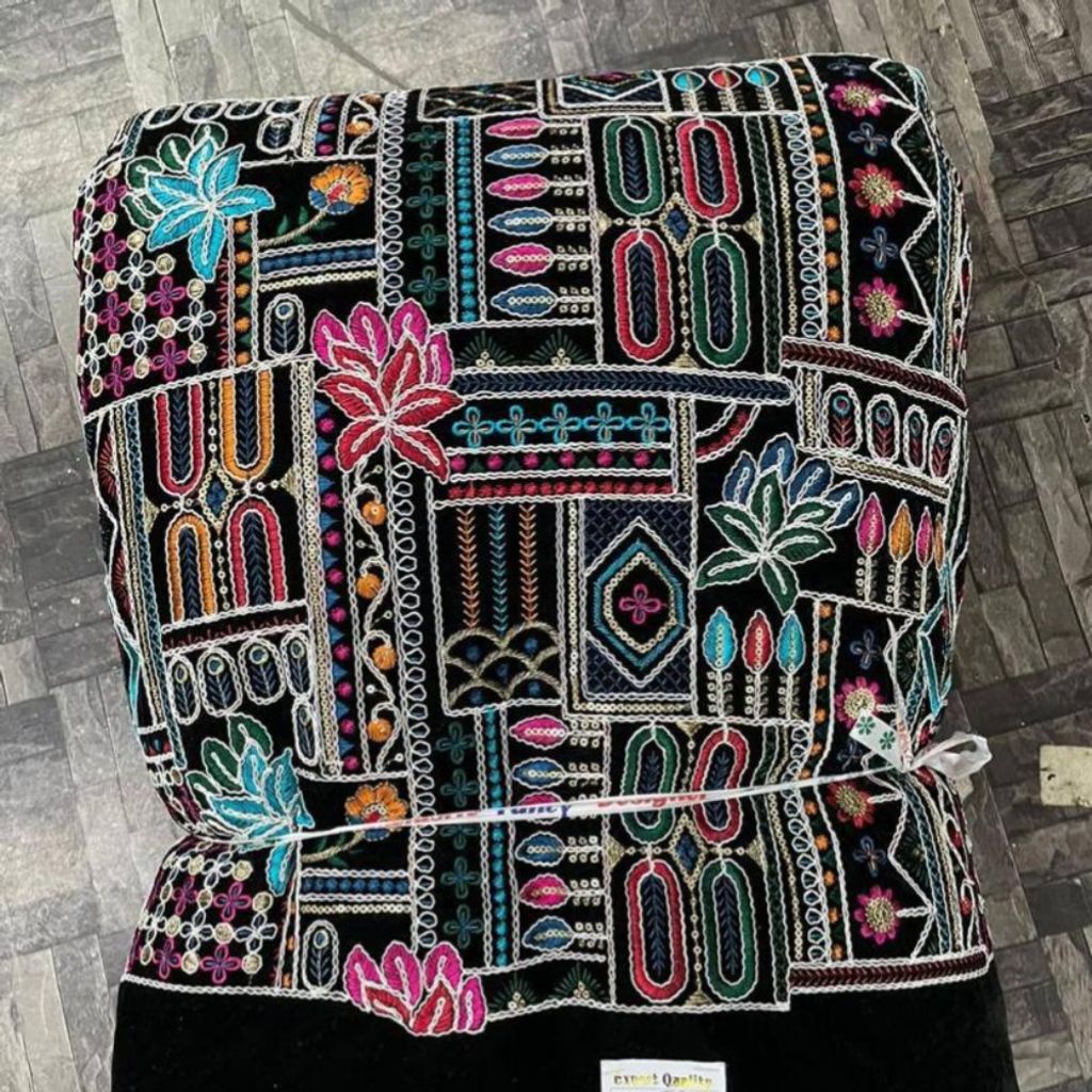 خرید آنلاین مخمل سوزندوزی J3767