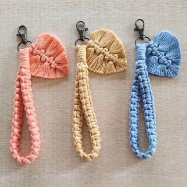 جاکلیدی مکرومه دخترانه طرح برگ فانتزی