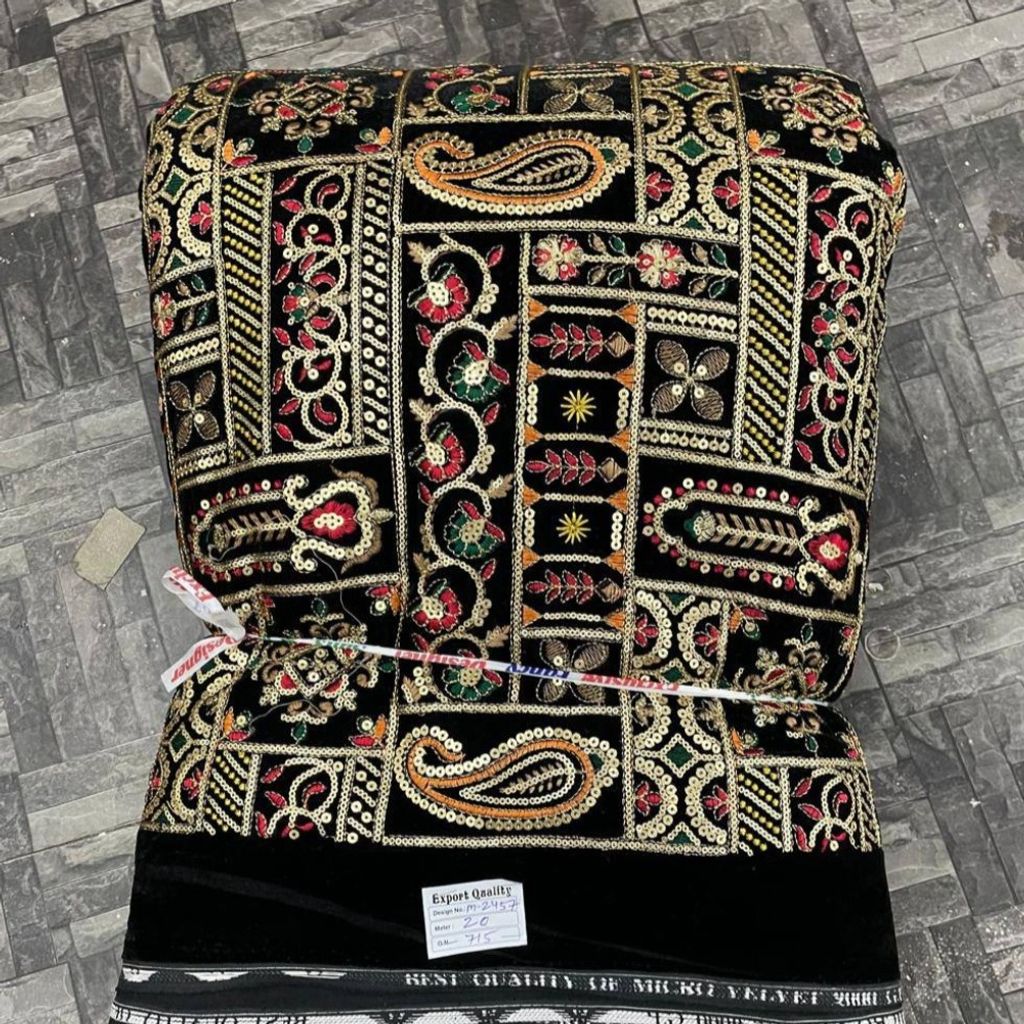 خرید اینترنتی مخمل سوزندوزی M2457