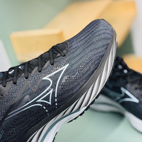 کتونی رانینگ میزانو آسترو پلاس MIZUNO Wave rider کد 4051801