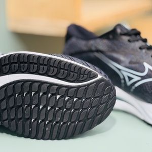 خرید اینترنتی قیمت کتونی رانینگ میزانو آسترو پلاس MIZUNO Wave rider کد 4051801