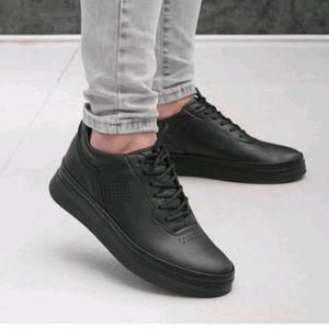 خرید اینترنتی کفش کتونی مردانه مدل فروزان رنگ تمام مشکی