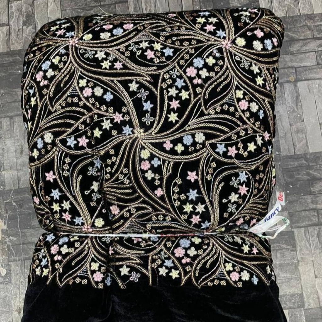 قیمت ارزان مخمل سوزندوزی G437