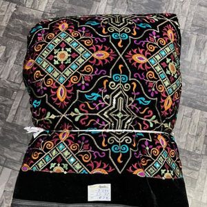 خرید اینترنتی مخمل سوزندوزی B590