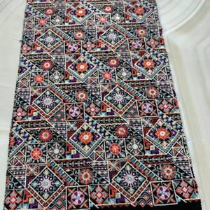 مشخصات مخمل سوزندوزی S658