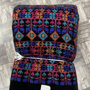 خرید اینترنتی مخمل سوزندوزی B557