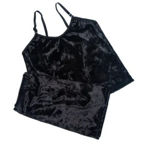 مشخصات ست نیم تنه و شورتک مخمل کد 01992 ماهی