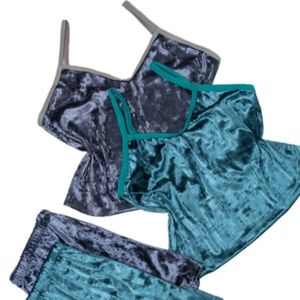 ست نیم تنه و شورتک مخمل کد 01992 ماهی