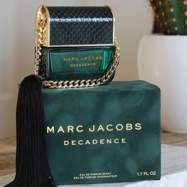 عطر ادکلن مارک جاکوبز دکادنس-Marc Jacobs Decadence مناسب فصول سرد سال مانن