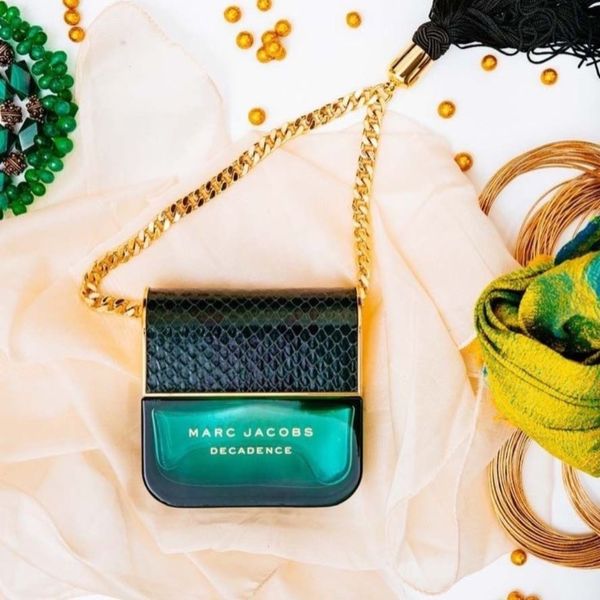 عطر ادکلن مارک جاکوبز دکادنس-Marc Jacobs Decadence مناسب فصول سرد سال مانن
