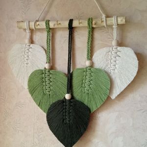 خرید آنلاین جاکلیدی مکرومه بافی مدل برگ