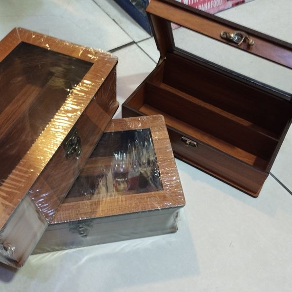 جا کاردی چوبی طرح قفل دار