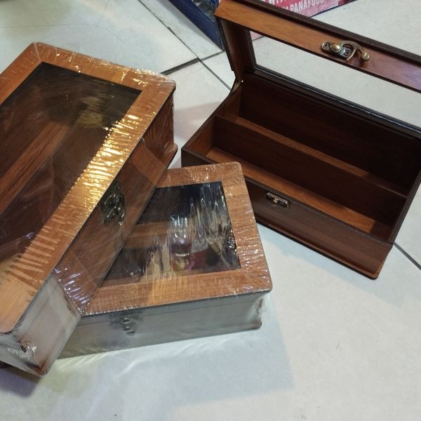 جا کاردی چوبی طرح قفل دار