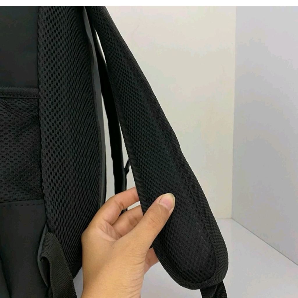 مشخصات کوله پشتی مدرسه کوله پشتی دانشگاه و مقاطع دبیرستان