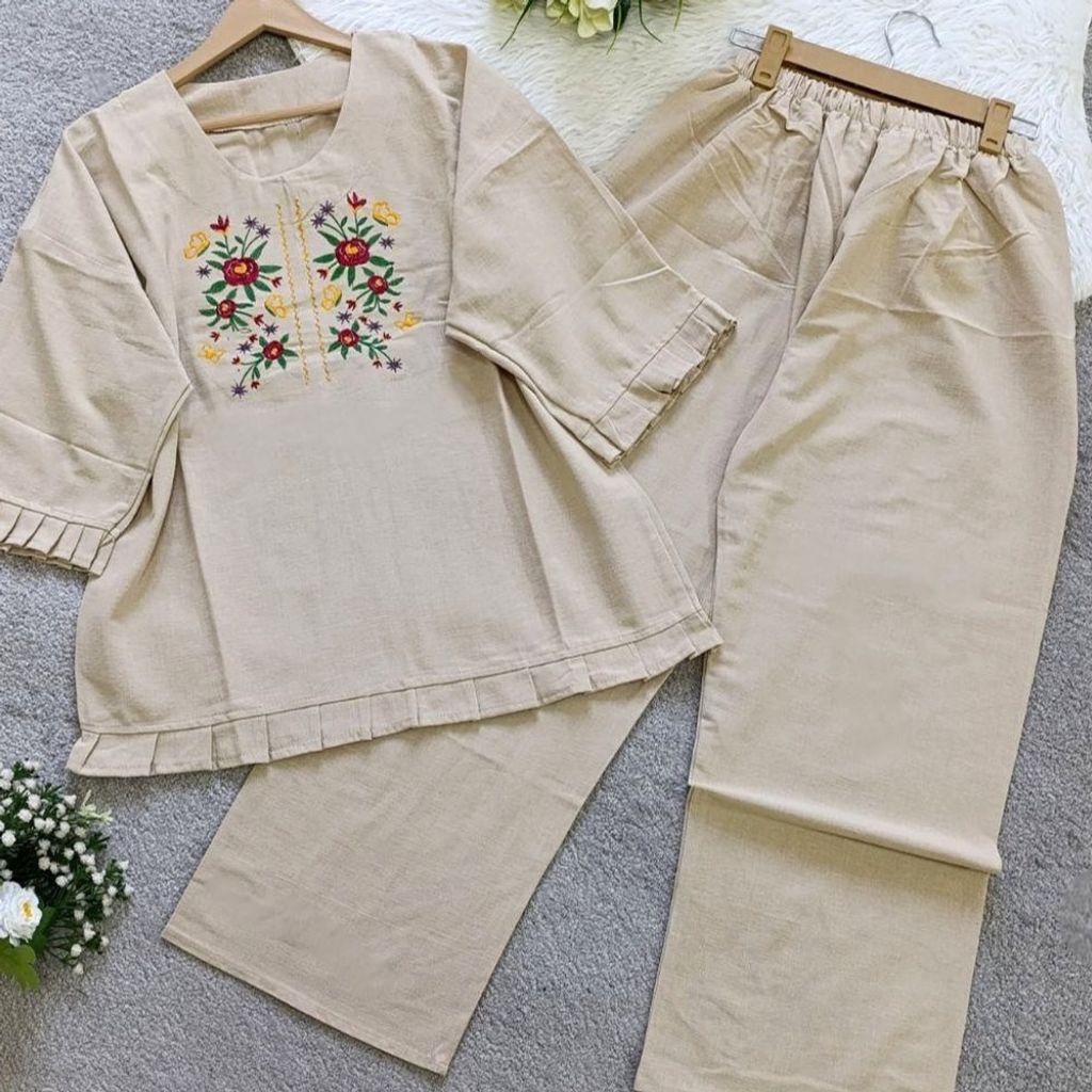 قیمت ست مانتو شلوار