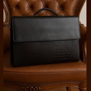 کیف اداری تمام چرم گاوی مدل ایتالیایی (پرادا)