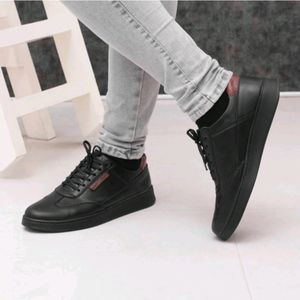 خرید اینترنتی کفش کتونی مردانه مدل وندیک رنگ مشکی زرشکی