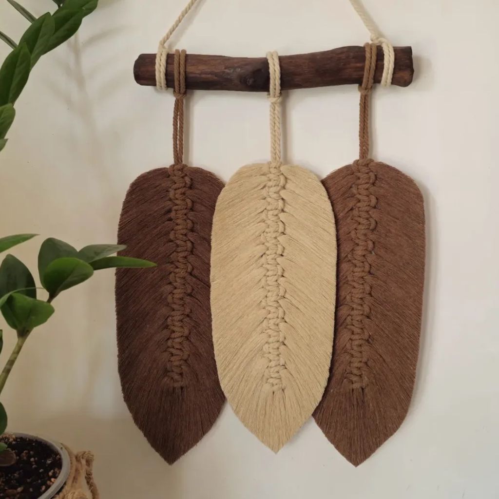مشخصات دیوارکوب اویز مکرومه بافی‌‌سه برگ