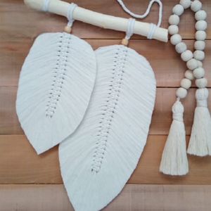 ست دیوار کوب برگ مکرومه بافی و تسبیح دکوراتیو چوبی