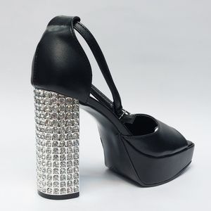 خرید انلاین کفش مجلسی زنانه پاشنه نگین دار