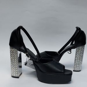 خرید انلاین کفش مجلسی زنانه پاشنه نگین دار