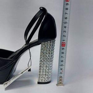 خرید آنلاین کفش مجلسی زنانه پاشنه نگین دار