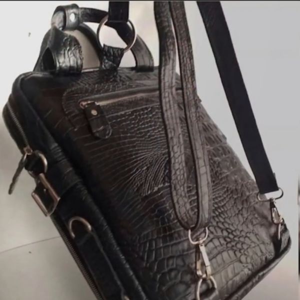 کیف اداری و دانشجویی تمام چرم گاوی