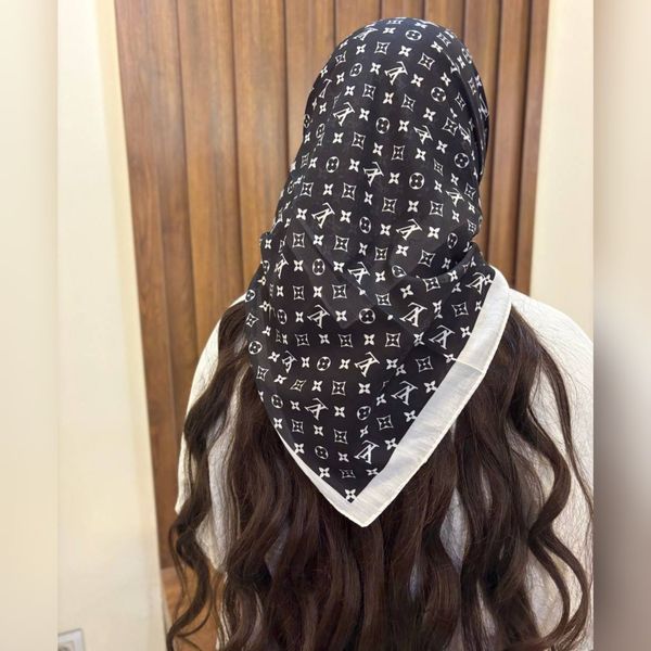مینی اسکارف سفید مشکی نخ پنبه
