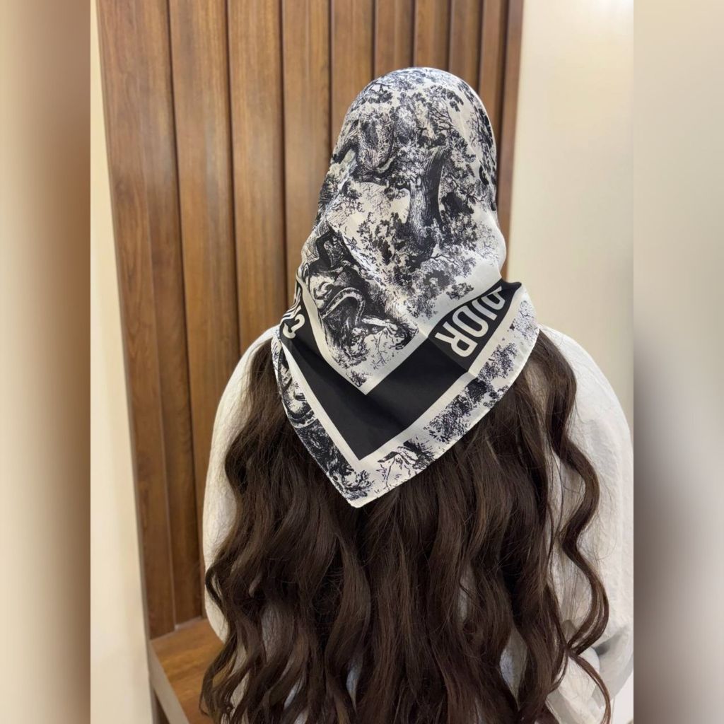 خرید اینترنتی مینی اسکارف سفید مشکی نخ پنبه