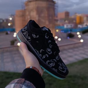 کتونی مردانه جردن کاز jordan kaws مشکی کیفیت بالا