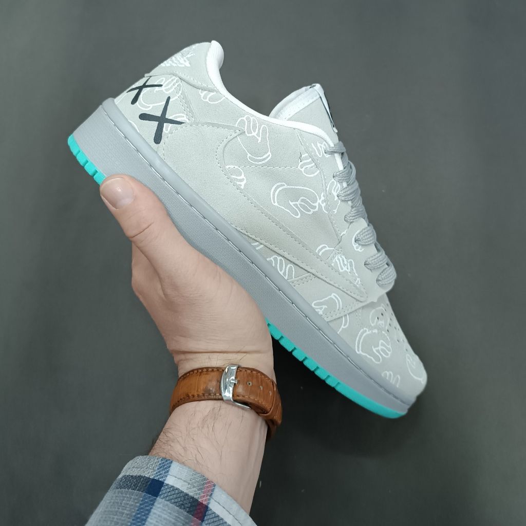 خرید انلاین کتونی مردانه جردن کاز طوسی کیفیت بالا