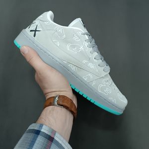 خرید اینترنتی کتونی مردانه جردن کاز طوسی کیفیت بالا