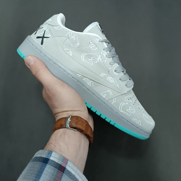 کتونی مردانه جردن کاز jordan kaws طوسی کیفیت بالا