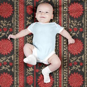 خرید آنلاین پارچه مخمل روبالشی پارچه باما طرح سه بعدی فرش ایرانی کد 5014577