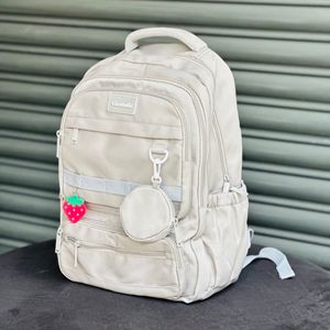 خرید اینترنتی قیمت کوله پشتی اورجینال طرح توت فرنگی برند Chrisbella کد 4052102