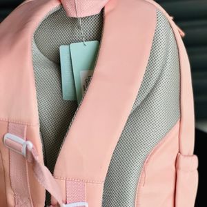 خرید اینترنتی قیمت کوله پشتی اورجینال طرح توت فرنگی برند Chrisbella کد 4052102