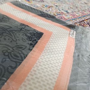 خرید اینترنتی روسری نخی دست‌دوز پارچه زنبوری ضخیم پاییزه