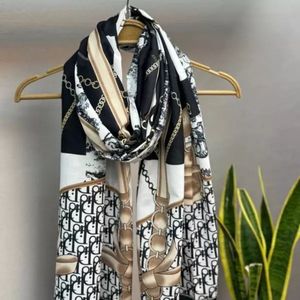 خرید اینترنتی شال نخی دیور