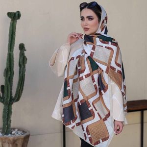 شال نخی منگوله دار کد 1135