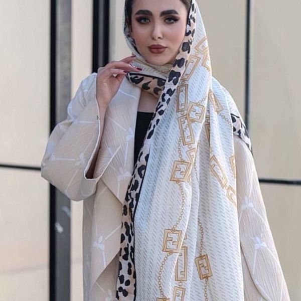 شال نخی منگوله دار کد 1136