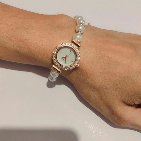ساعت مچی زنانه مرواریدی صفحه صدفی جنوا