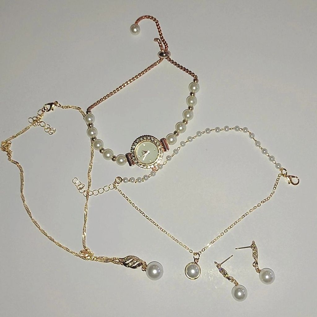 فروش اینترنتی ساعت مچی زنانه مرواریدی صفحه صدفی جنوا