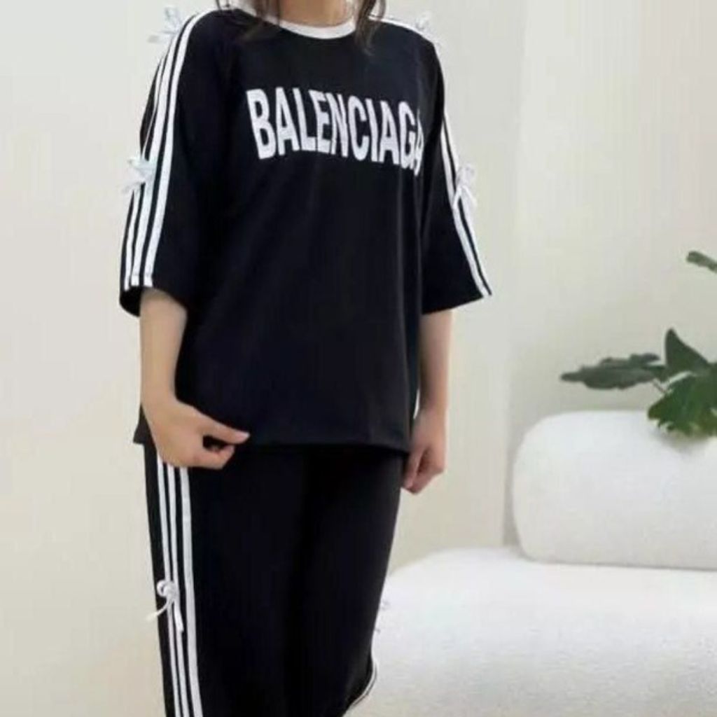 خرید آنلاین تیشرت و شلوار بالنسیاگا پاپیون نورا