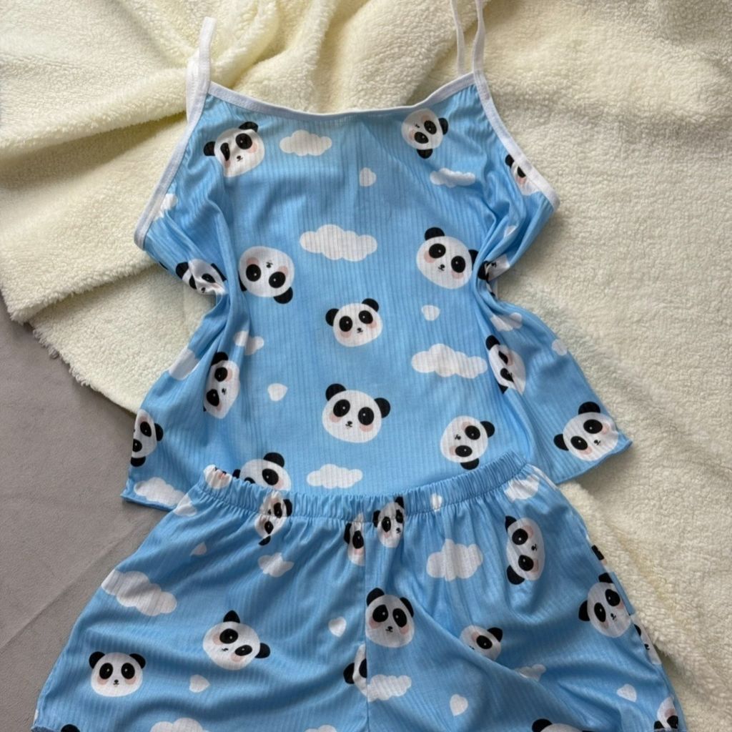 خرید آنلاین تاپ و شلوارک نخی طرحدار