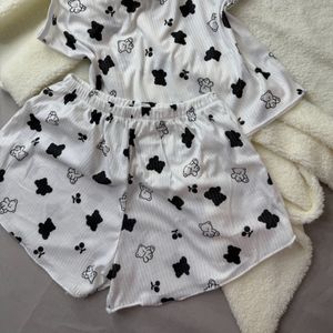 تاپ و شلوارک نخی طرحدار