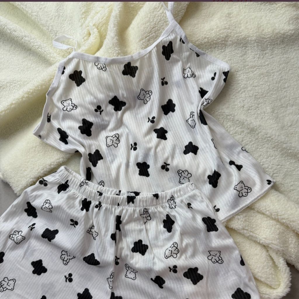 فروش اینترنتی تاپ و شلوارک نخی طرحدار