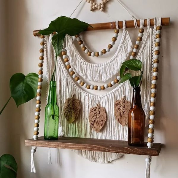 شلف چوبی با مهره مکرومه بافی طرح قاصدک