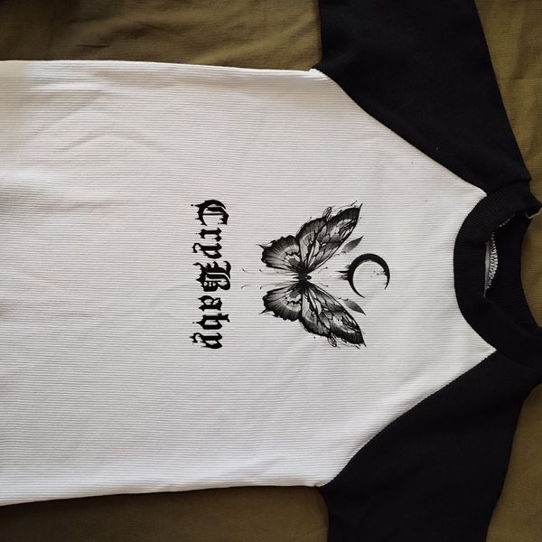 کراپ تیشرت پروانه